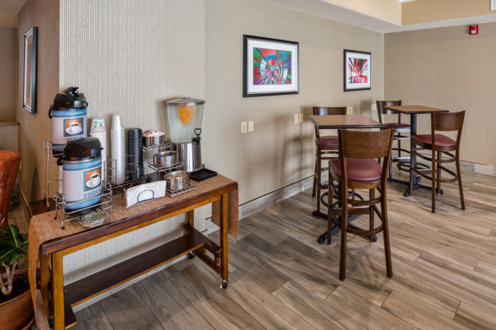 Best Western Plus Airport Inn & Suites Oakland Hotel Breakfast Room 3