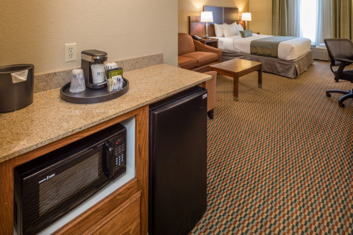 Best Western Plus Airport Inn & Suites Oakland Hotel King Suite Room 5
